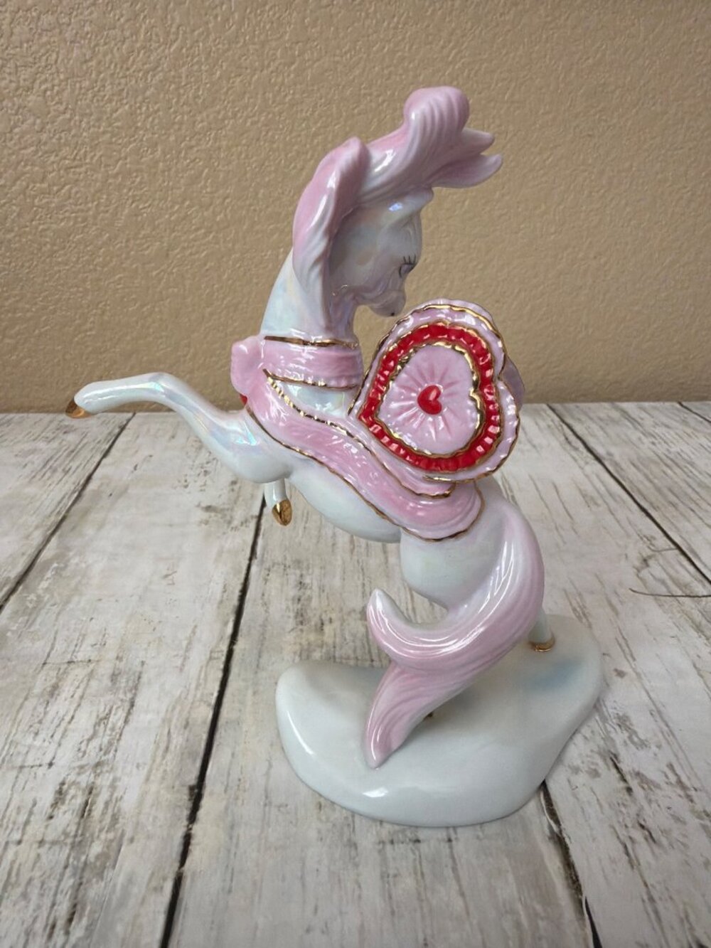 Franklin Mint Treasury of Unicorns Love Series Where Loving Hearts Meet w/FLAW - Picture 4 of 14